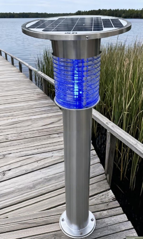 LV03 PLUS 太陽能環保滅蚊燈安裝於濕地公園內